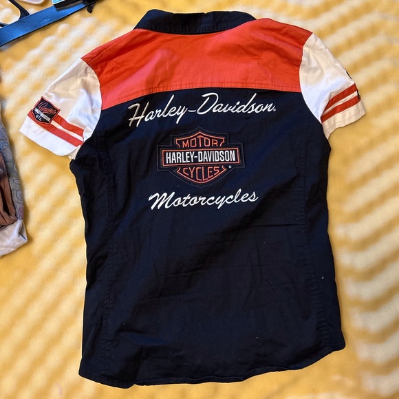 Womans Harley Davidson Shirt Bundle 🏍 - Picture 9 of 10